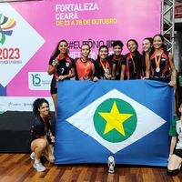 Equipe de Volei Feminina ganhou prata 